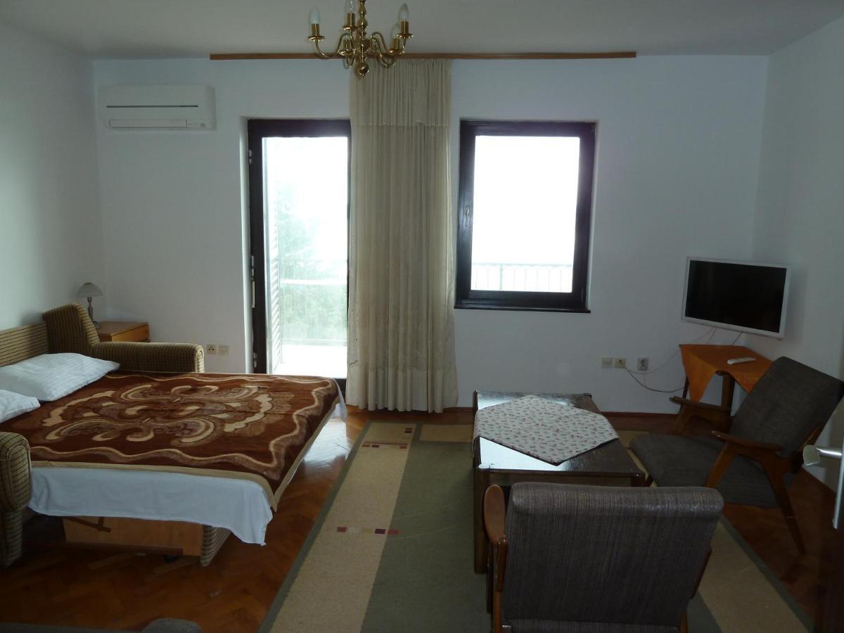 Apartment Nada 1 Ядраново Екстер'єр фото