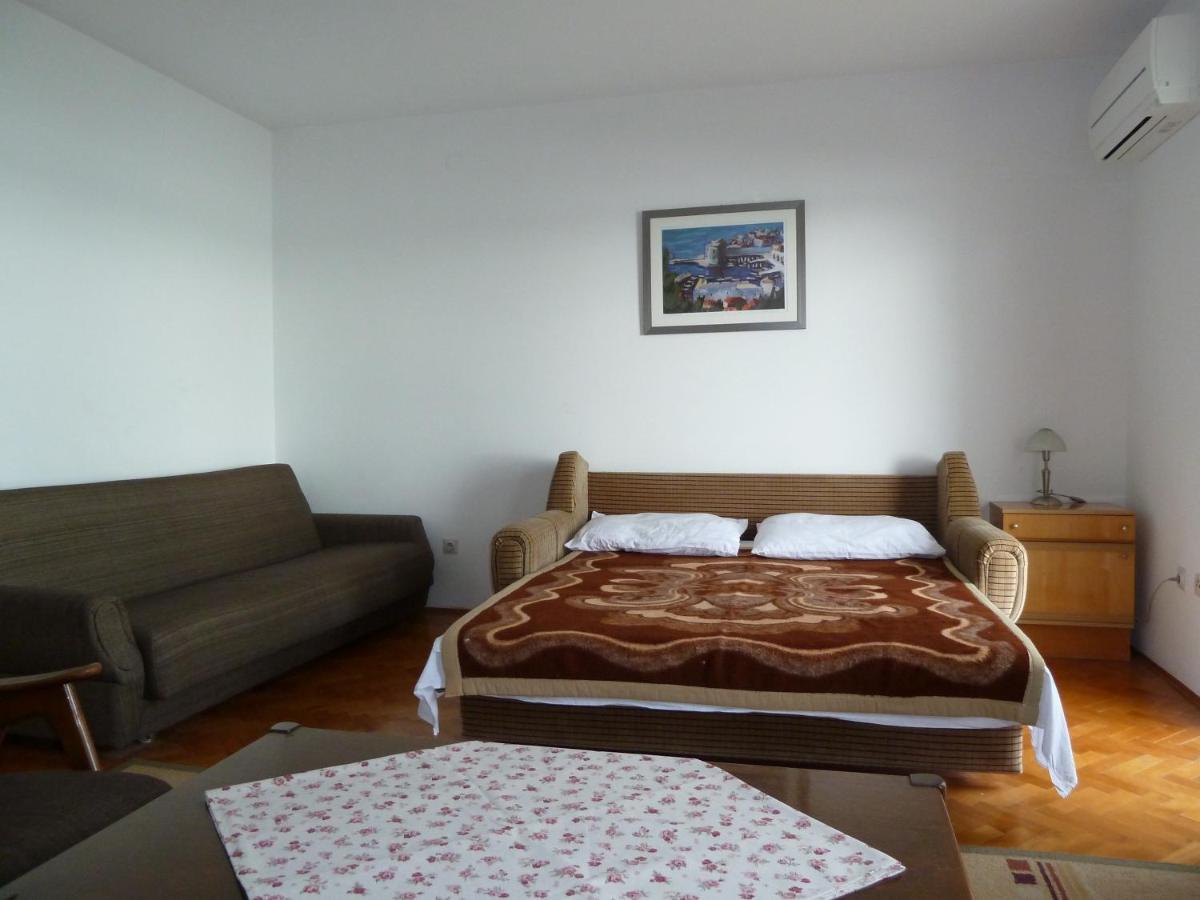 Apartment Nada 1 Ядраново Екстер'єр фото